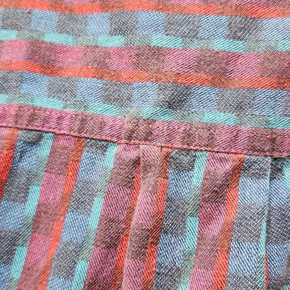 Vintage Levi's Southwestern Style Geometric Print Button Down Shirt Sz XL - Picture 8 of 10